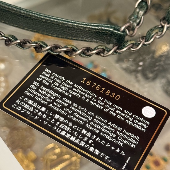 CHANEL Dark Green Quilted Shoulder Bag - Picture 2 of 2